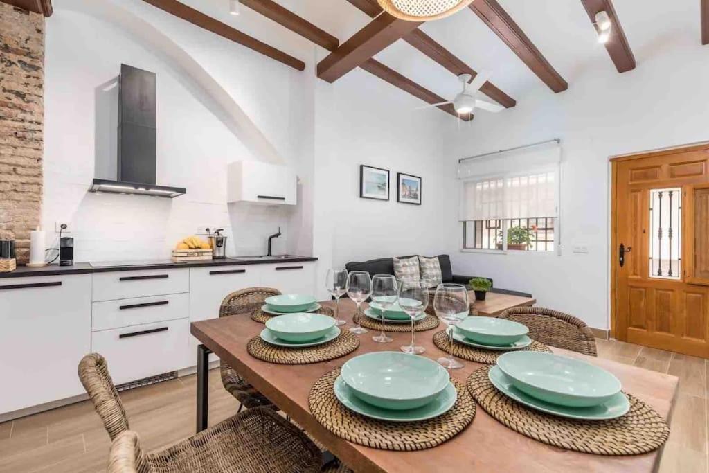 Cabanyal Sunny Beach House Валенсия Экстерьер фото